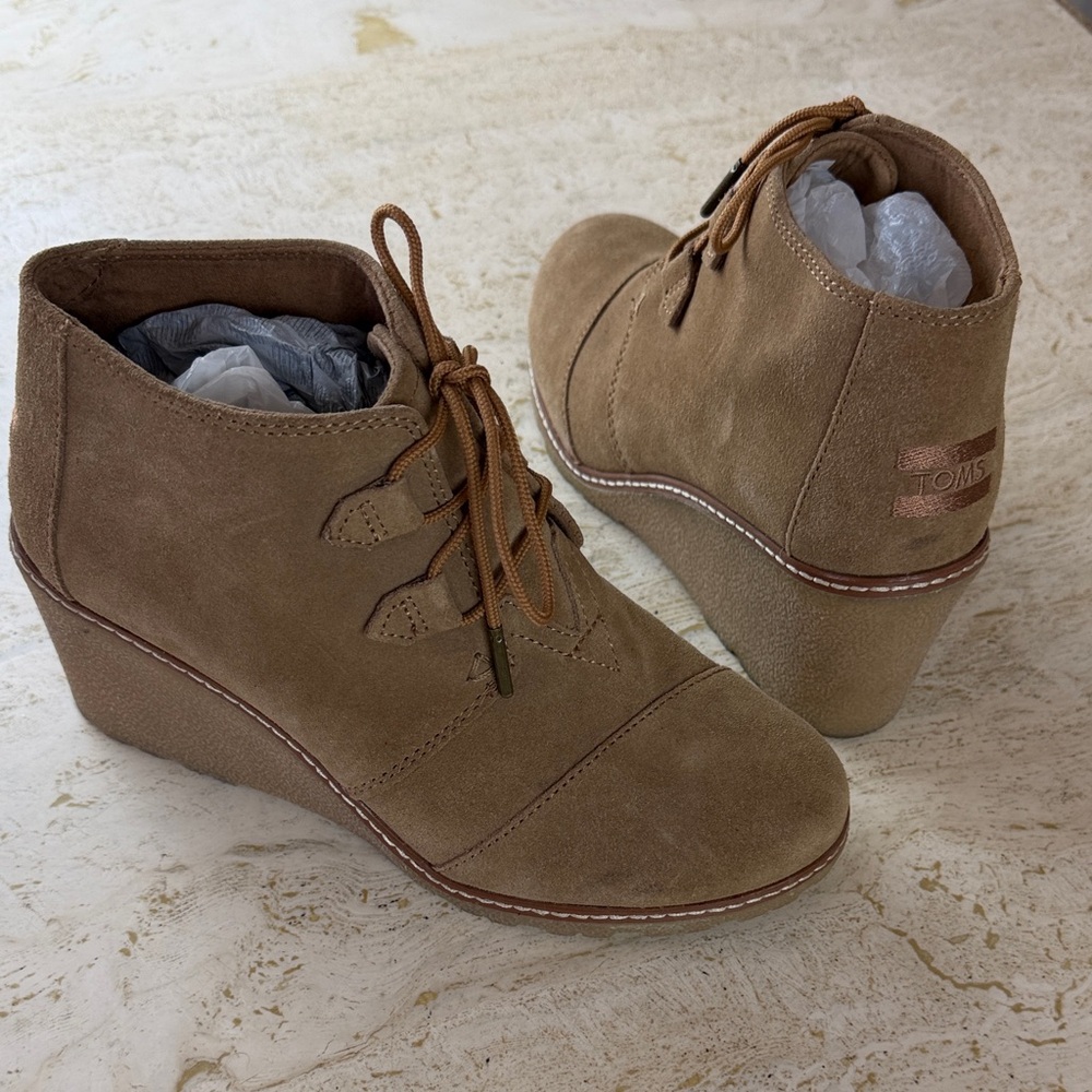 TOMS Women's Brown Suede Wedge Booties size 8W